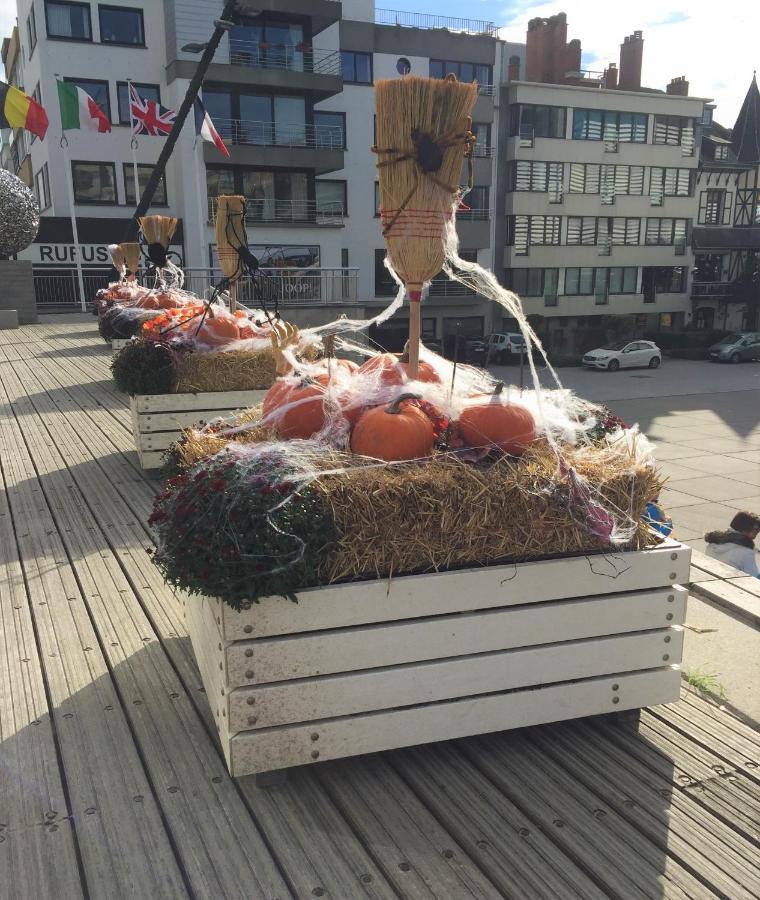 Modern Appartement Met Uniek Zeezicht Koksijde Eksteriør bilde