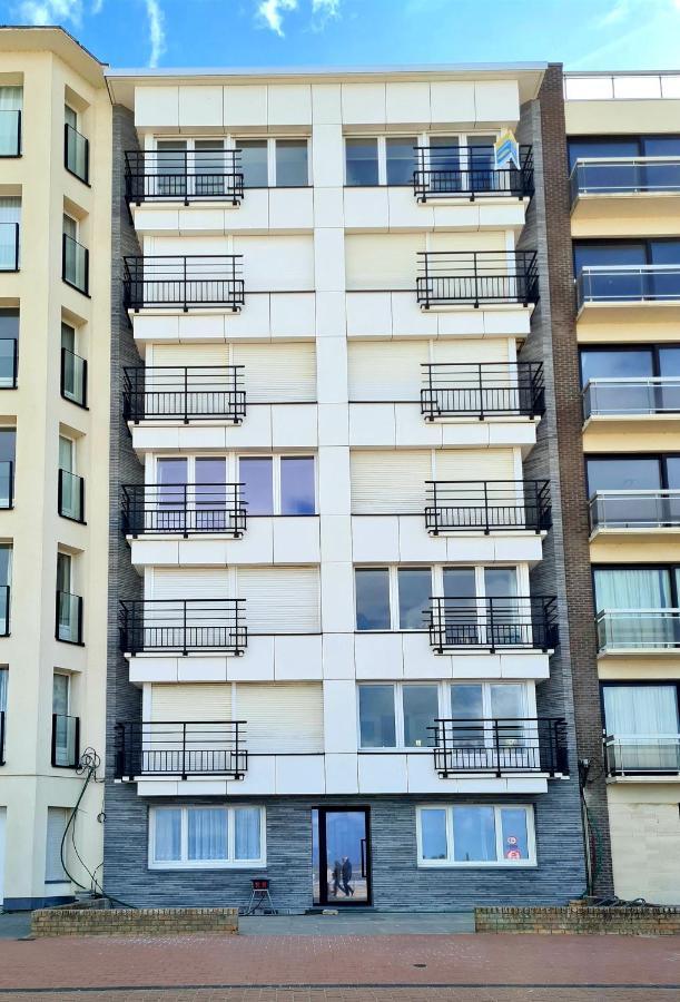 Modern Appartement Met Uniek Zeezicht Koksijde Eksteriør bilde